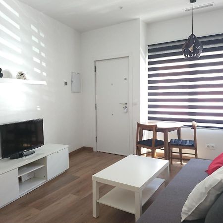 Precioso Estudio Con Dos Ambientes Madrid Esterno foto